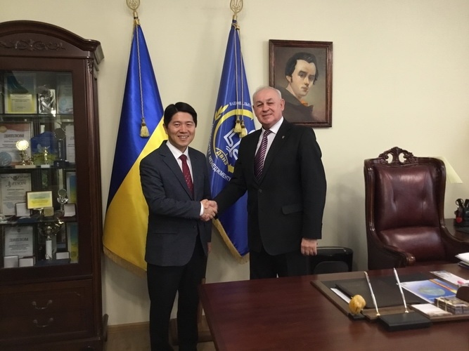 Натисніть для перегляду збільшеного зображення