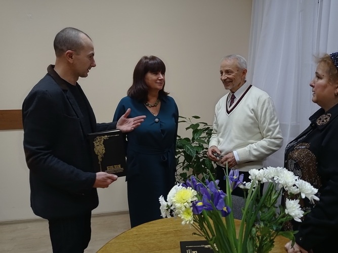 Натисніть для перегляду збільшеного зображення