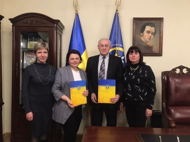 Натисніть для перегляду збільшеного зображення