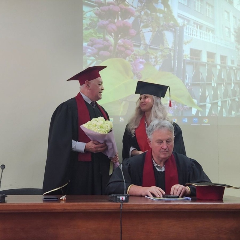 Натисніть для перегляду збільшеного зображення