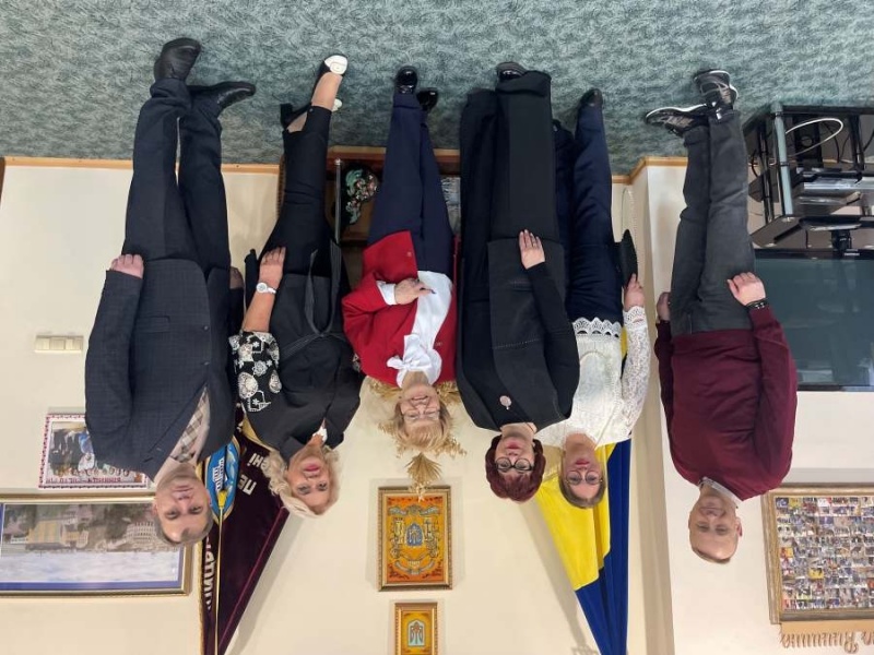 Натисніть для перегляду збільшеного зображення