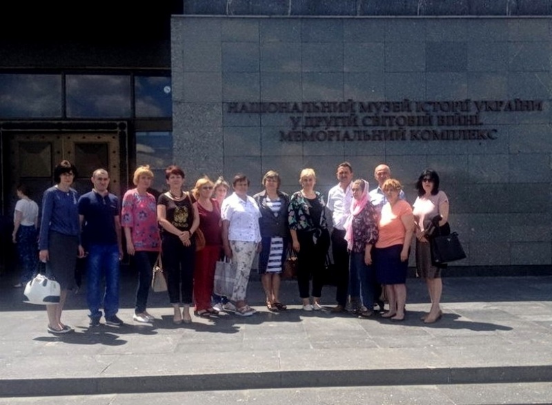 Натисніть для перегляду збільшеного зображення