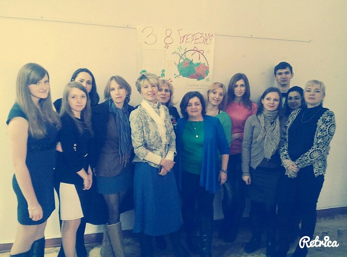 Святкування Міжнародного жіночого для «8 березня» представники педагогічного складу та студенти.
