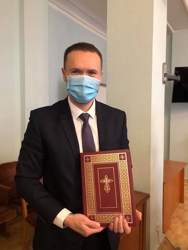 Натисніть для перегляду збільшеного зображення