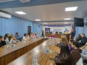 НАУКОВО-ПРАКТИЧНИЙ КРУГЛИЙ СТІЛ: ПРО ІНКЛЮЗІЮ, ПАРТНЕРСТВО ТА БЕЗБАР’ЄРНІСТЬ В ОСВІТІ